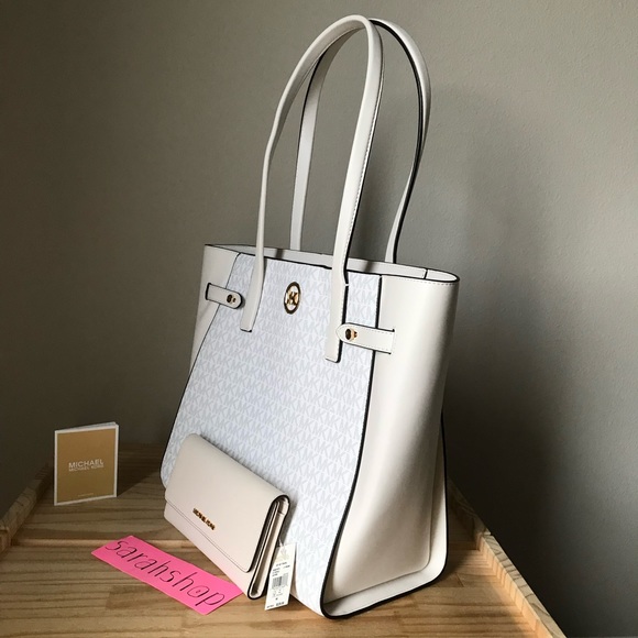 🌼Michael Kors Set - Picture 3 of 16